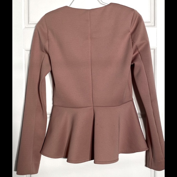 TOP SHOP - Classic Chic Vest - Picture 2 of 5